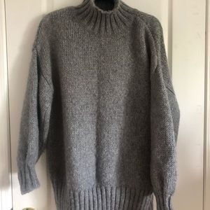 KNIT TURTLENECK SWEATER